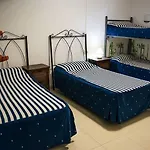 Hostel International Surf Camp Only Surf *