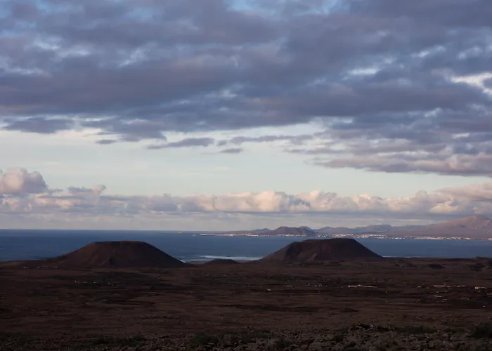 Хостел International Surf Camp Only Surf